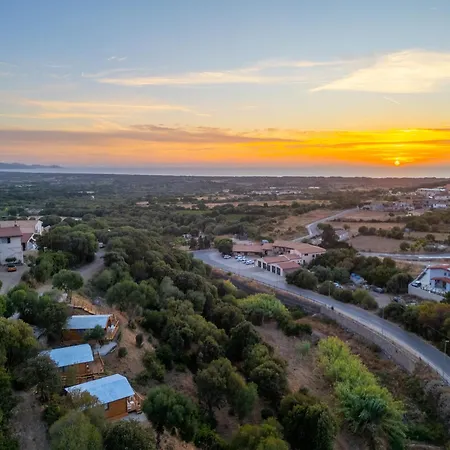 Oaknest Naturelodge - Dinotti * Badesi