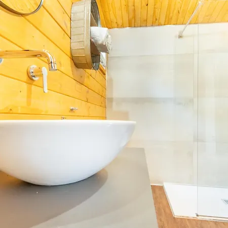 Oaknest Naturelodge - Dinotti *