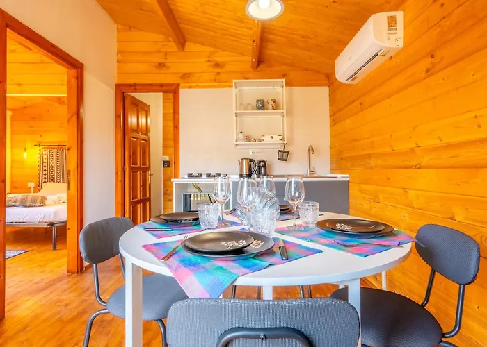 Oaknest Naturelodge - Dinotti 公寓 *