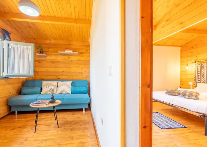 Oaknest Naturelodge - Dinotti 公寓