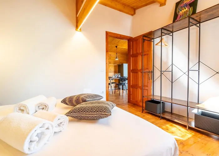 Oaknest Naturelodge - Dinotti 公寓 *